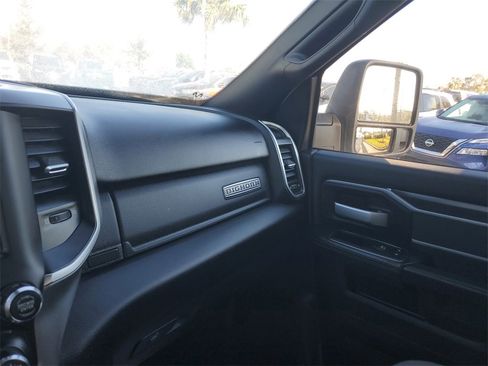 Used 2024 RAM 3500 Big Horn image 29