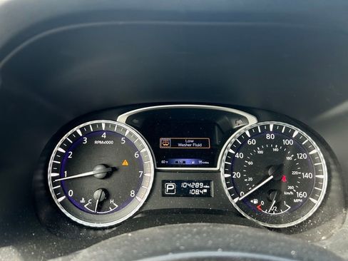 Used 2017 INFINITI QX60 Luxe w/ Deluxe Technology Package image 22