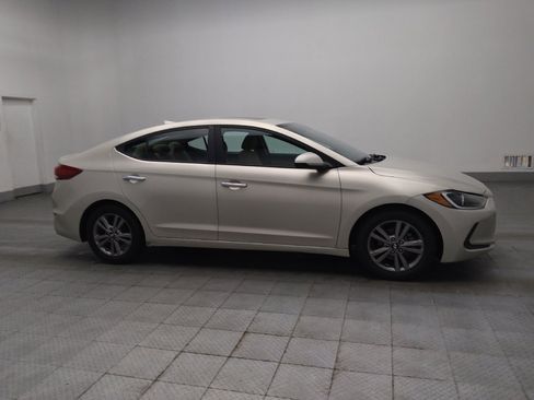 Used 2017 Hyundai Elantra Value Edition image 11