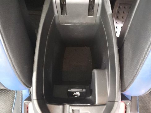 Used 2013 Hyundai Veloster Turbo w/ Ultimate Pkg image 26