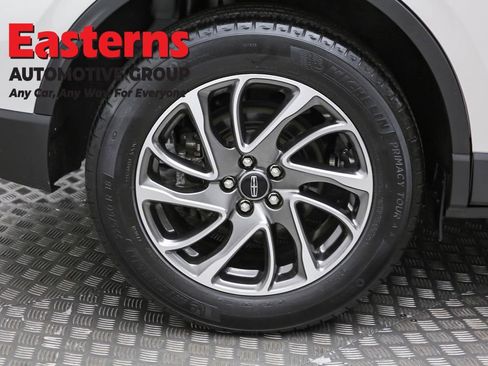 Used 2022 Lincoln Corsair FWD w/ Equipment Group 101A image 30