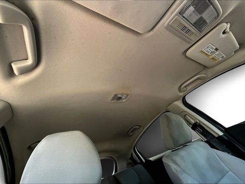 Used 2022 Honda HR-V LX image 17