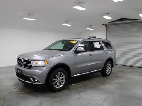 Used 2017 Dodge Durango SXT w/ Quick Order Package 23B AWD/4WD image 4