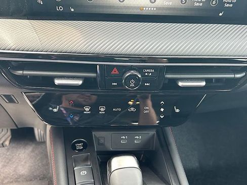 New 2025 Nissan Kicks SR w/ SR Premium Package AWD/4WD image 19