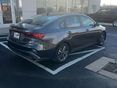 Used 2024 Kia Forte LXS image 5