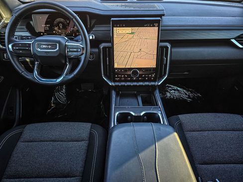 Used 2025 GMC Acadia Elevation FWD image 35