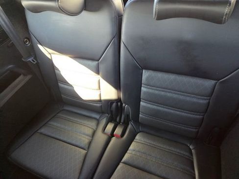 Used 2019 Kia Sorento SX image 8