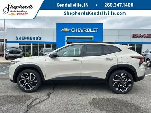 New 2026 Chevrolet Trax RS w/ Driver Confidence Package FWD image 1