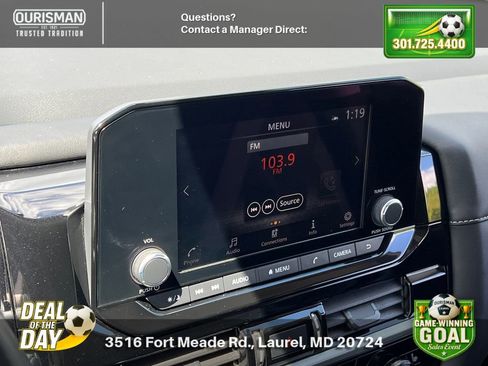 Used 2025 Nissan Pathfinder SV AWD/4WD image 12