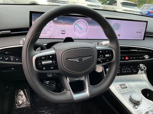 Used 2026 Genesis Electrified GV70 image 31