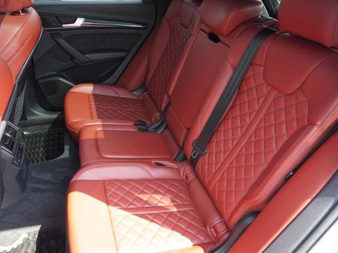 Used 2018 Audi SQ5 Prestige w/ Prestige Package AWD/4WD image 30
