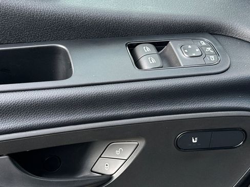 New 2025 Mercedes-Benz Sprinter 2500 image 18