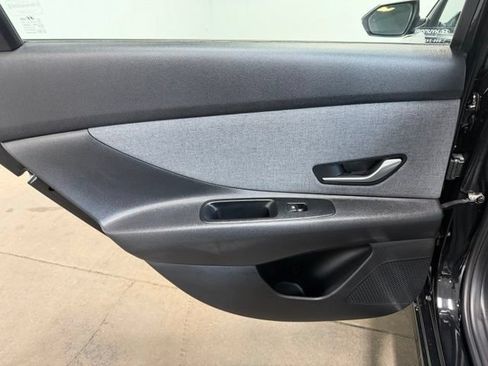 Used 2024 Hyundai Tucson SEL AWD/4WD image 13
