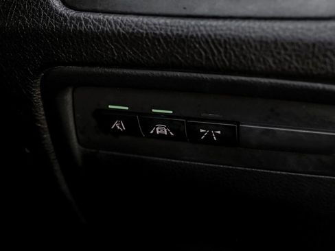 Used 2018 BMW M4 Convertible RWD image 24