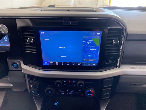 New 2026 Ford F250 XLT w/ XLT Premium Package AWD/4WD image 23