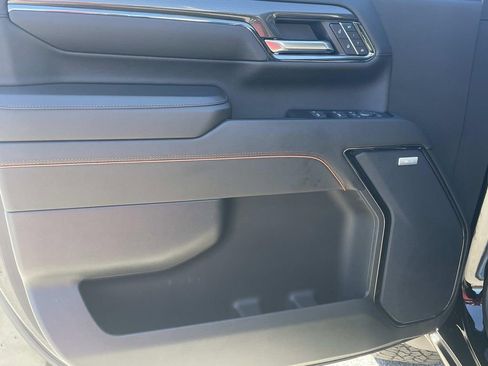 Used 2024 GMC Sierra 2500 AT4 w/ AT4 Premium Plus Package image 16