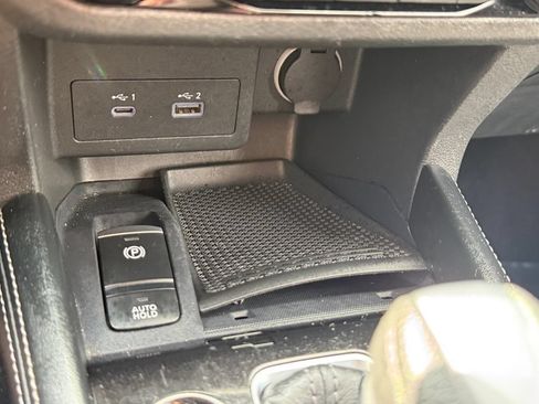 Used 2024 Nissan Kicks SR FWD image 35