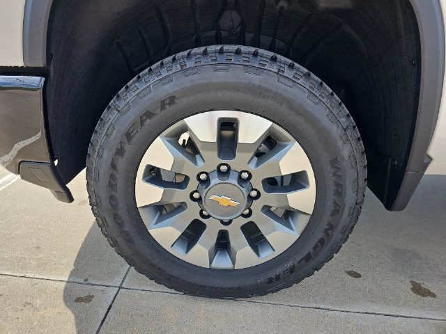 New 2026 Chevrolet Silverado 2500 Custom w/ Custom Convenience Package AWD/4WD image 32