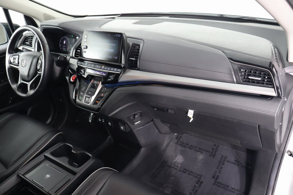 Used 2025 Honda Odyssey Touring image 9