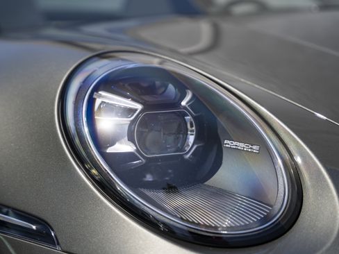 Used 2022 Porsche 911 Targa 4S AWD/4WD image 19