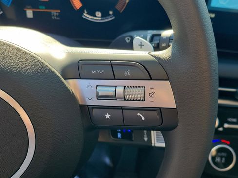 New 2026 Hyundai Tucson Blue SE image 25