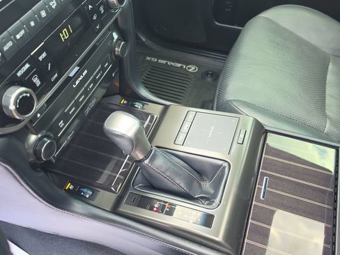 Used 2023 Lexus GX 460 Luxury w/ Off Road Package AWD/4WD image 27