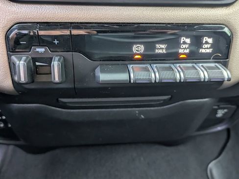 Used 2020 RAM 2500 Laramie image 24