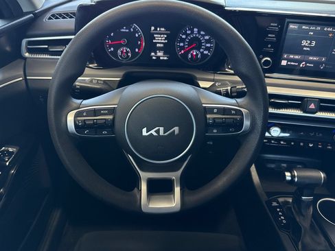 Used 2022 Kia K5 LXS FWD image 14