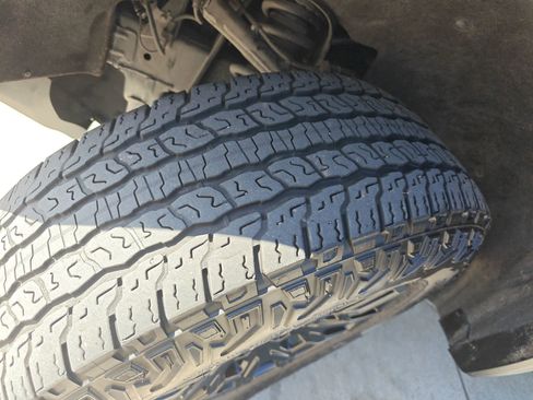 Used 2024 Chevrolet Colorado Trail Boss w/ Technology Package image 27