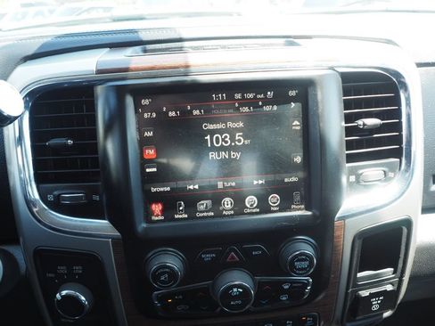 Used 2016 RAM 2500 Laramie w/ Convenience Group AWD/4WD image 23