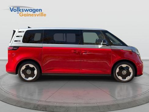 New 2025 Volkswagen ID. Buzz Pro S Plus RWD image 2