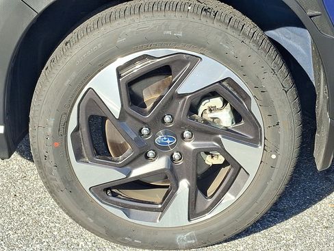 Certified 2025 Subaru Crosstrek 2.5i Limited image 9