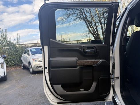 Used 2021 GMC Sierra 1500 Denali w/ Denali Ultimate Package image 23