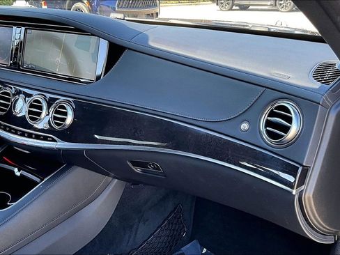 Used 2016 Mercedes-Benz S 550 4MATIC Sedan image 27