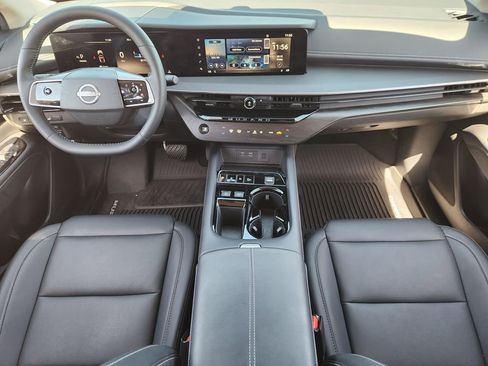 Used 2025 Nissan Murano SV image 18