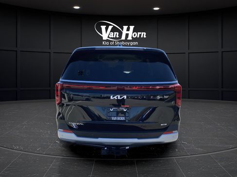 New 2026 Kia Carnival LXS FWD image 6