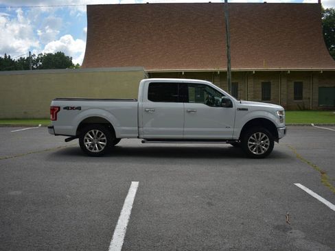 Used 2016 Ford F150 XLT w/ Equipment Group 302A Luxury AWD/4WD image 8