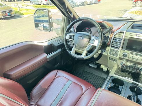 Used 2019 Ford F350 Platinum w/ Platinum Ultimate Package AWD/4WD image 14
