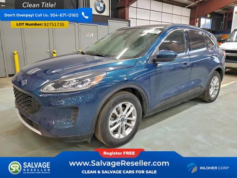 Used 2020 Ford Escape SE FWD image 1