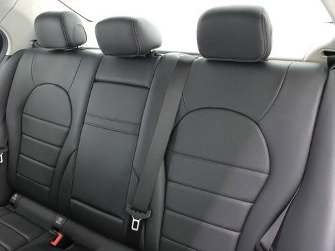 Used 2017 Mercedes-Benz C 300 Sedan image 36