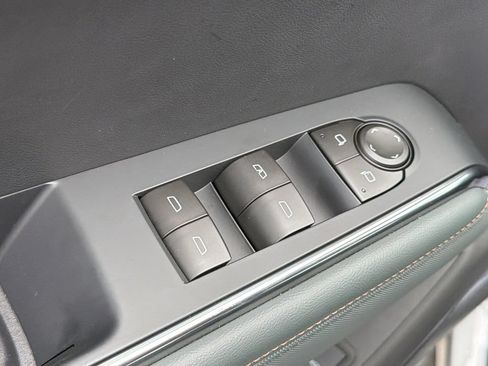 New 2026 GMC Acadia AT4 w/ Luxury Package AWD/4WD image 22