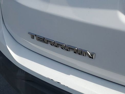 Used 2018 GMC Terrain SL image 7