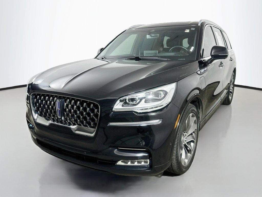 Used 2020 Lincoln Aviator Grand Touring w/ Equipment Group 302A AWD/4WD image 3