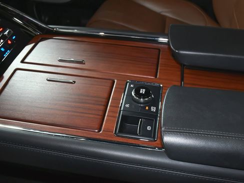 Used 2023 Lincoln Navigator Reserve image 43