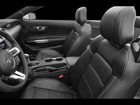 Used 2021 Ford Mustang Premium RWD image 29