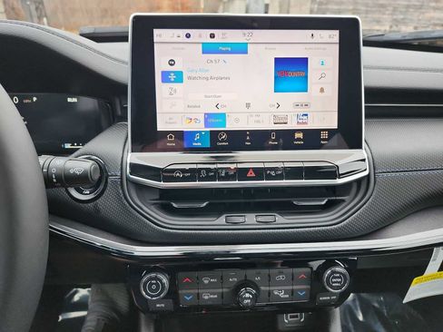 New 2026 Jeep Compass Limited w/ Sun, Sound & Navigation Group image 13