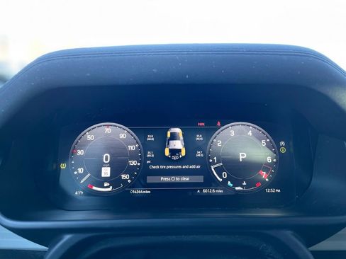 Used 2023 Land Rover Defender 110 S image 18