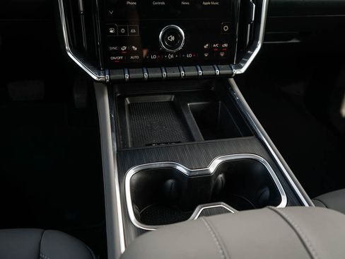 New 2026 GMC Acadia Elevation w/ Elevation Premium Package AWD/4WD image 28