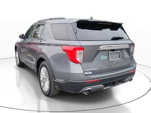 Used 2022 Ford Explorer Limited w/ Equipment Group 301A image 3