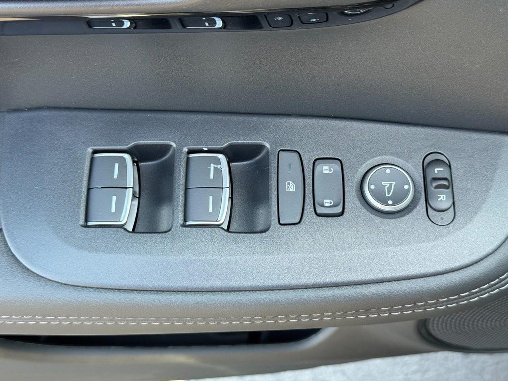 Certified 2026 Acura ADX AWD image 18
